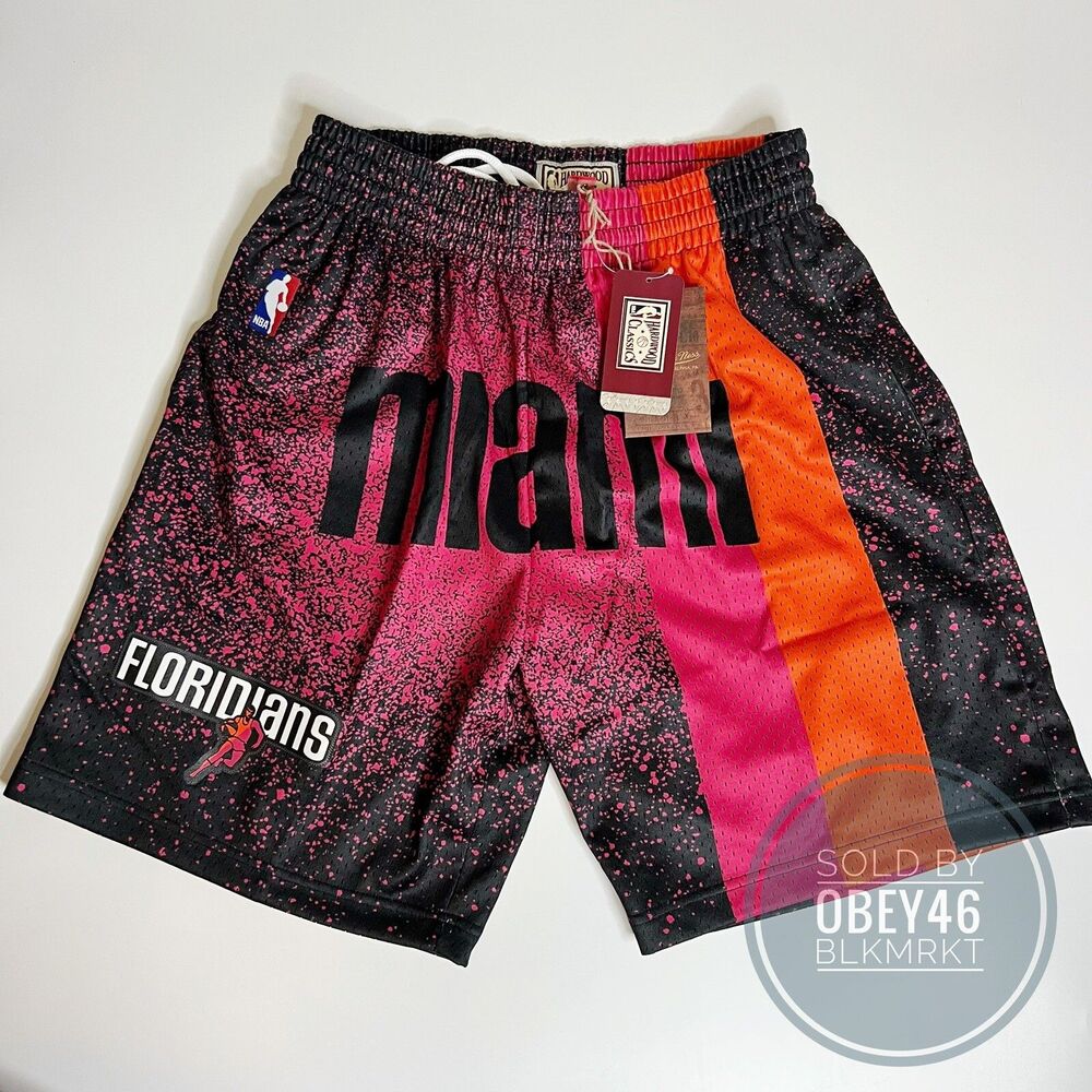 Mitchell & Ness Spray Paint NBA Miami Heat Floridians Swingman Shorts Size L